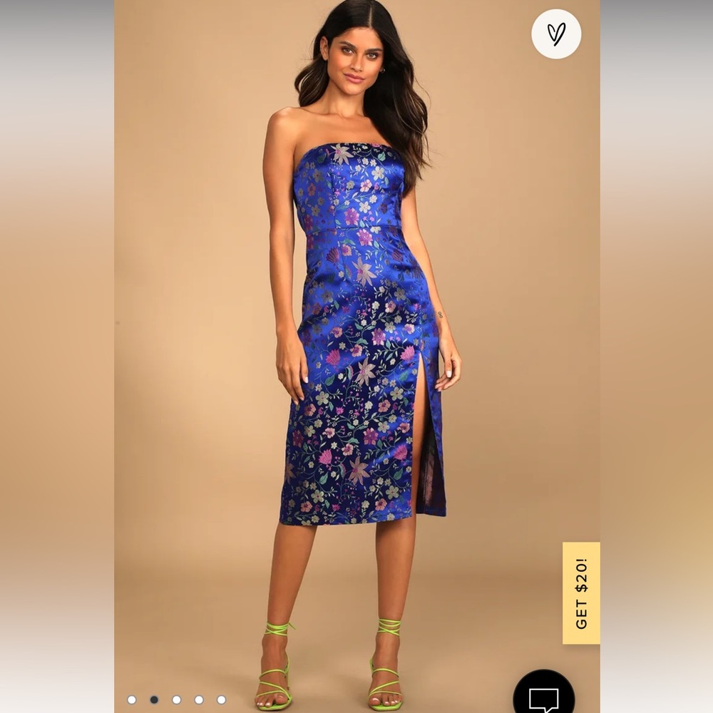 NWT lulu’s “make a move blue satin floral jacquard strapless midi dress” Size: S